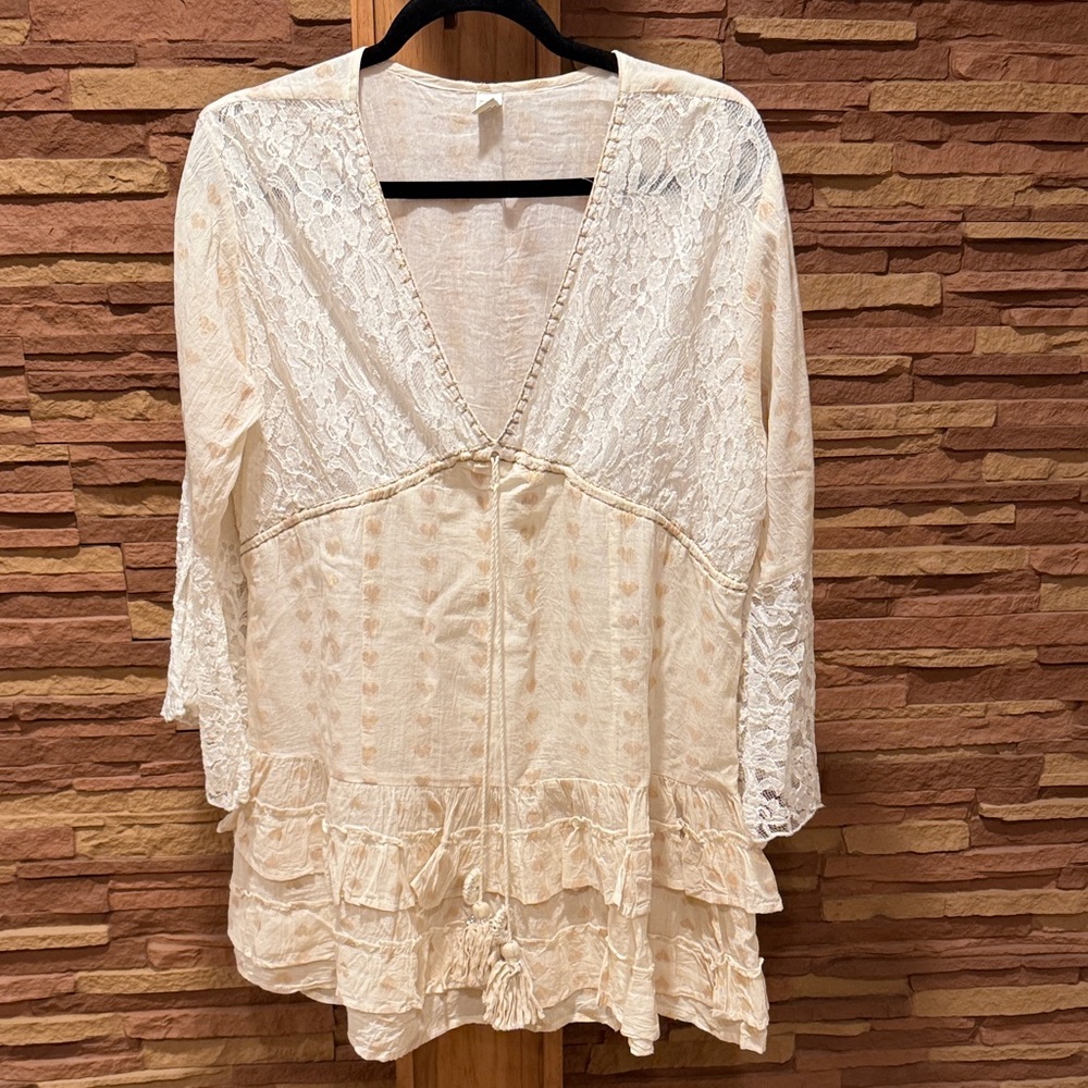 Elegant Cream Lace Women's Beach Coverup